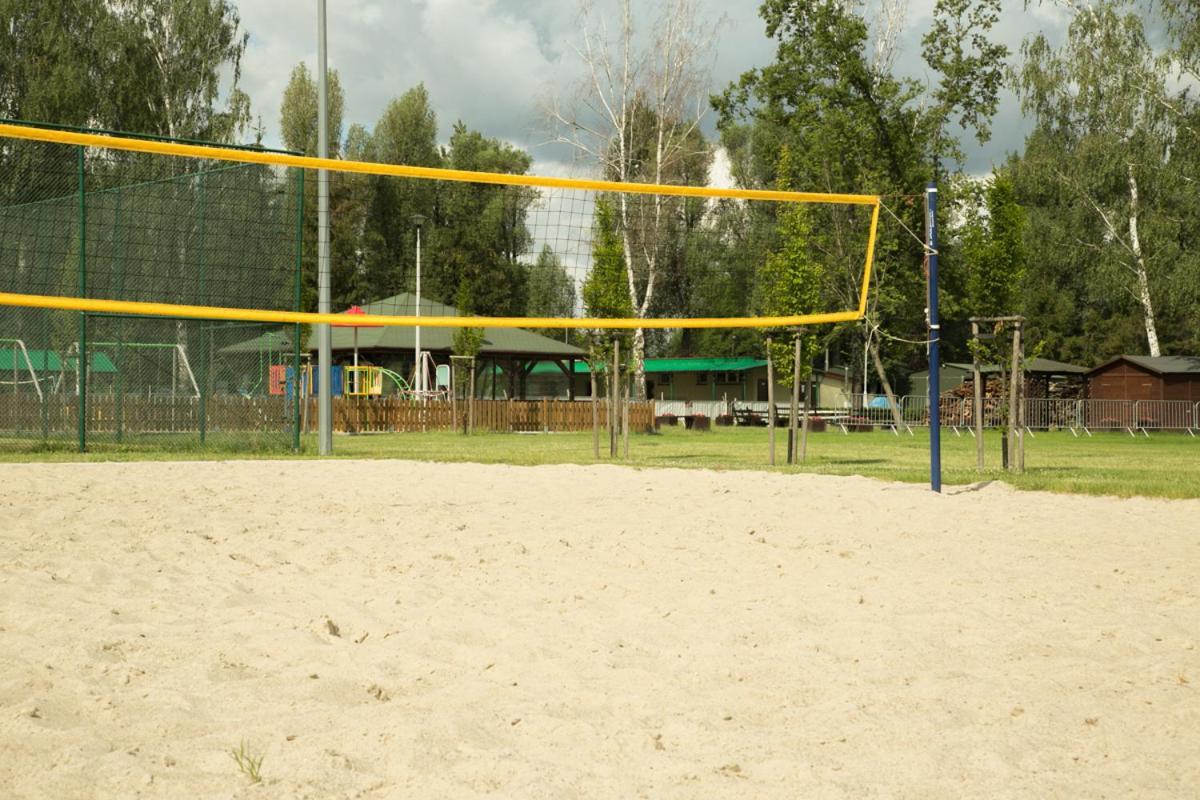 Camping Oaza Blonie Kornik Domki Standard Plus - 3 Pokoje المظهر الخارجي الصورة