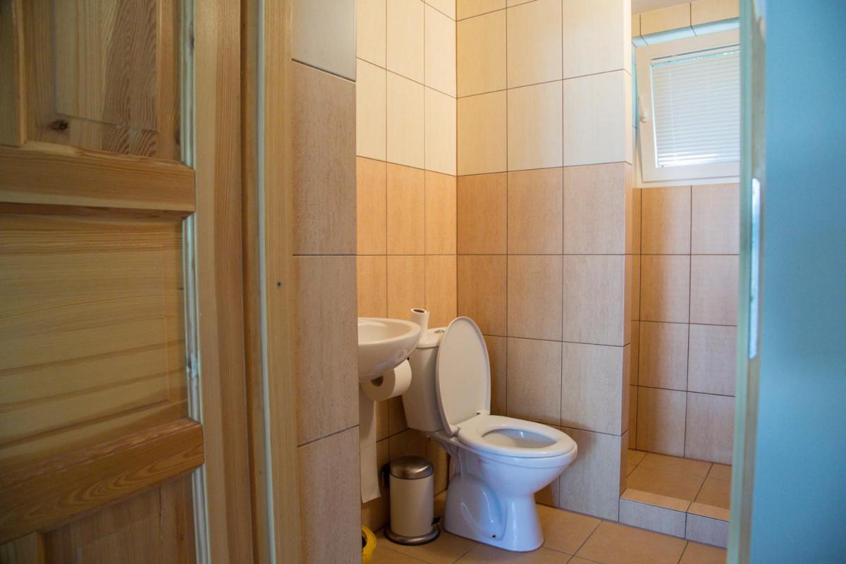 Camping Oaza Blonie Kornik Domki Standard Plus - 3 Pokoje المظهر الخارجي الصورة