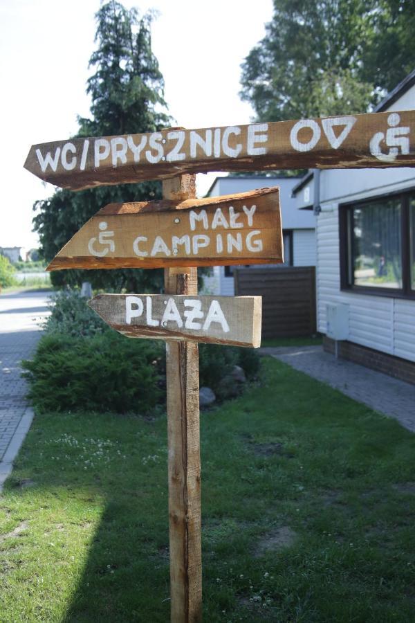 Camping Oaza Blonie Kornik Domki Standard Plus - 3 Pokoje المظهر الخارجي الصورة