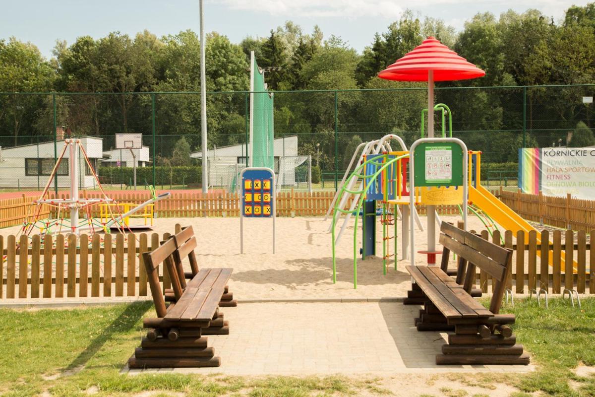 Camping Oaza Blonie Kornik Domki Standard Plus - 3 Pokoje المظهر الخارجي الصورة